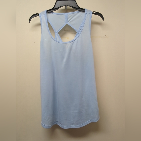 Set of Two Reebok Workout Tanks Size L - Picture 3 of 6